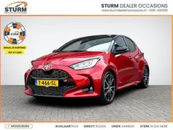 Rood Gebruikt 2023 Toyota Yaris Premium Hatchback | € 25.995 (Eerlijke prijs)