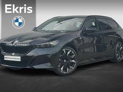 Zwart Gebruikt 2025 BMW 550e Comfort Edition Stationwagen | € 111.294 (Eerlijke prijs)