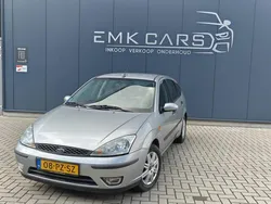 Grijs Gebruikt 2005 Ford Focus Futura Hatchback | € 3.249 (Eerlijke prijs)