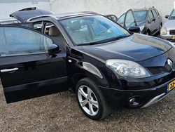Zwart (metallic) Gebruikt 2008 Renault Koleos SUV | € 2.999
