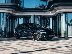 Zwart Gebruikt 2015 Porsche Cayenne SUV | € 30.950 (Eerlijke prijs)