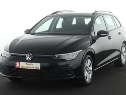 Zwart Gebruikt 2023 VW Golf VIII Stationwagen | € 21.995 (Goede deal)