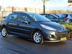 Grijs, metallic lak Gebruikt 2012 Peugeot 207 Access Hatchback | € 5.950 (Iets duurder)