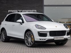 Wit Gebruikt 2014 Porsche Cayenne Turbo SUV | € 56.800
