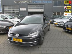 Zwart, metallic lak Gebruikt 2018 VW Golf VII Comfortline Stationwagen | € 13.940 (Eerlijke prijs)