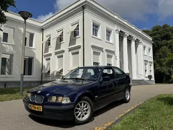 Blauw Gebruikt 1997 BMW 316 Compact Hatchback | € 2.500