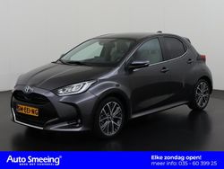 Grijs Gebruikt 2022 Toyota Yaris Hybrid Hatchback | € 24.945 (Iets duurder)