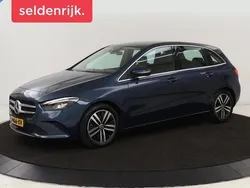 Blauw Gebruikt 2020 Mercedes B180 Business MPV | € 20.400 (Goede deal)