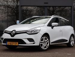 Wit Gebruikt 2020 Renault Clio GrandTour Zen Stationwagen | € 7.995 (Goede deal)