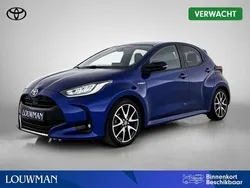 Groen Gebruikt 2022 Toyota Yaris Hybrid Executive Hatchback | € 21.950 (Eerlijke prijs)