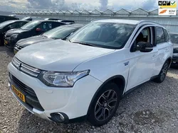 Wit Gebruikt 2015 Mitsubishi Outlander Edition SUV | € 3.950