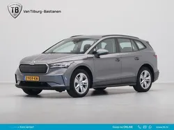 Grijs Gebruikt 2024 Skoda Enyaq iV Selection SUV | € 34.940 (Eerlijke prijs)