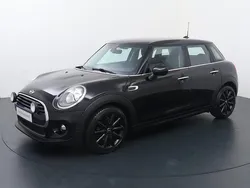 Zwart Gebruikt 2017 Mini Cooper Business Hatchback | € 14.840 (Goede deal)