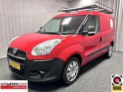 Rood Gebruikt 2013 Fiat Doblò MPV | € 5.950 (Iets duurder)