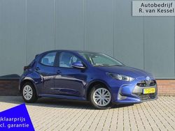 Blauw Gebruikt 2023 Toyota Yaris Hybrid Active Hatchback | € 19.740 (Goede deal)