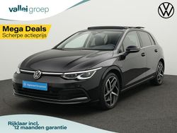 Zwart Gebruikt 2021 VW Golf VIII Style Hatchback | € 23.500 (Eerlijke prijs)
