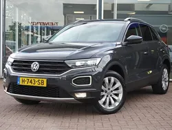 Grijs Gebruikt 2020 VW T-Roc Business SUV | € 22.950 (Eerlijke prijs)