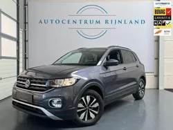 Grijs, metallic lak Gebruikt 2023 VW T-Cross Move SUV | € 23.799 (Eerlijke prijs)