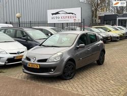 Gebruikt 2009 Renault Clio II Authentique | € 1.950 (Eerlijke prijs)