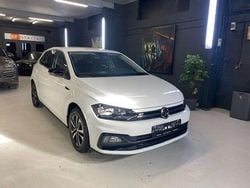 Wit Gebruikt 2019 VW Polo IQ Drive Sedan | € 15.950 (Iets duurder)