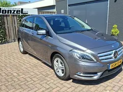 Grijs Gebruikt 2012 Mercedes B180 MPV | € 11.945 (Eerlijke prijs)