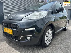 Zwart, metallic lak Gebruikt 2013 Peugeot 107 Active Hatchback | € 2.895 (Eerlijke prijs)