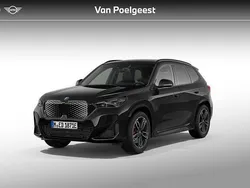 Zwart Nieuw 2025 BMW iX1 M Sport SUV | € 61.972 (Eerlijke prijs)