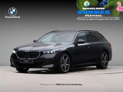 Zwart Nieuw 2025 BMW 530e Comfort Edition Stationwagen | € 91.267 (Eerlijke prijs)