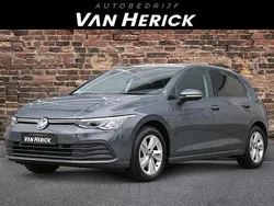 Grijs Gebruikt 2020 VW Golf VII Life Hatchback | € 22.945 (Goede deal)