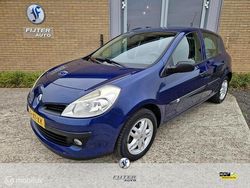 Blauw Gebruikt 2007 Renault Clio R.S. Dynamique Hatchback | € 2.700 (Eerlijke prijs)