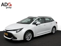 Wit Gebruikt 2024 Toyota Corolla Active Stationwagen | € 27.400 (Eerlijke prijs)