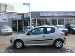 Grijs Gebruikt 2005 Peugeot 206 Hatchback | € 1.950 (Duur)