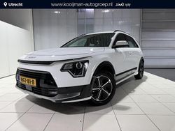 Clear white (ud) Gebruikt 2025 Kia Niro SUV | € 31.950 (Super prijs)