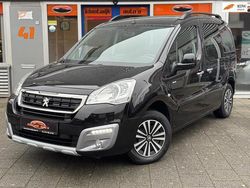 Zwart (metallic) Gebruikt 2018 Peugeot Partner Tepee Active MPV | € 10.950 (Eerlijke prijs)