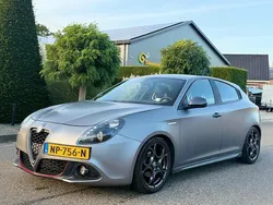 Grijs Gebruikt 2017 Alfa Romeo Giulietta Super Hatchback | € 8.999 (Super prijs)