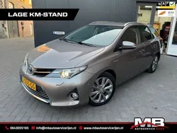Bruin Gebruikt 2014 Toyota Auris Executive Stationwagen | € 13.995 (Eerlijke prijs)