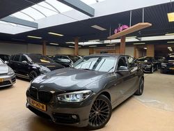 Grijs Gebruikt 2015 BMW 118 Sport Line Hatchback | € 11.450 (Iets duurder)