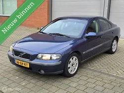 Blauw Gebruikt 2001 Volvo S60 Sedan | € 1.650 (Eerlijke prijs)