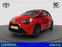 Rood Gebruikt 2019 Toyota Aygo X-play Hatchback | € 11.750 (Eerlijke prijs)