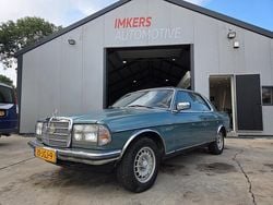 Groen Gebruikt 1982 Mercedes 230 | € 4.650