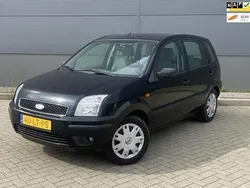Zwart Gebruikt 2003 Ford Fusion MPV | € 1.495 (Eerlijke prijs)