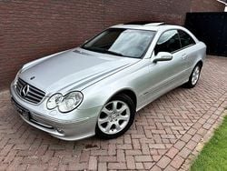 Grijs Gebruikt 2004 Mercedes 240 Elegance Coupé | € 6.950