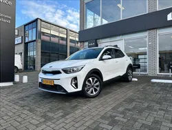 Wit Gebruikt 2021 Kia Stonic SUV | € 19.895 (Eerlijke prijs)