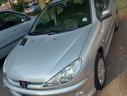 Zilver Gebruikt 2007 Peugeot 206 Forever Hatchback | € 2.500 (Eerlijke prijs)
