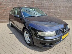 Zwart Gebruikt 2003 Seat Leon Sport Hatchback | € 1.595 (Eerlijke prijs)