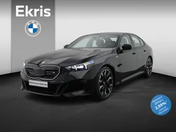 Zwart, metallic lak Gebruikt 2025 BMW i5 M Sport Sedan | € 129.950