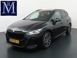 Zwart, metallic lak Gebruikt 2024 BMW 223 Active Tourer M Sport MPV | € 43.899