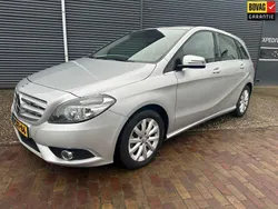 Grijs Gebruikt 2012 Mercedes B180 Ambition MPV | € 13.450 (Eerlijke prijs)