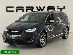 Zwart Nieuw 2024 Chrysler Pacifica SUV | € 92.999