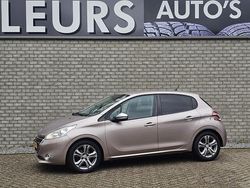 Grijs Gebruikt 2014 Peugeot 208 Hatchback | € 7.250 (Iets duurder)
